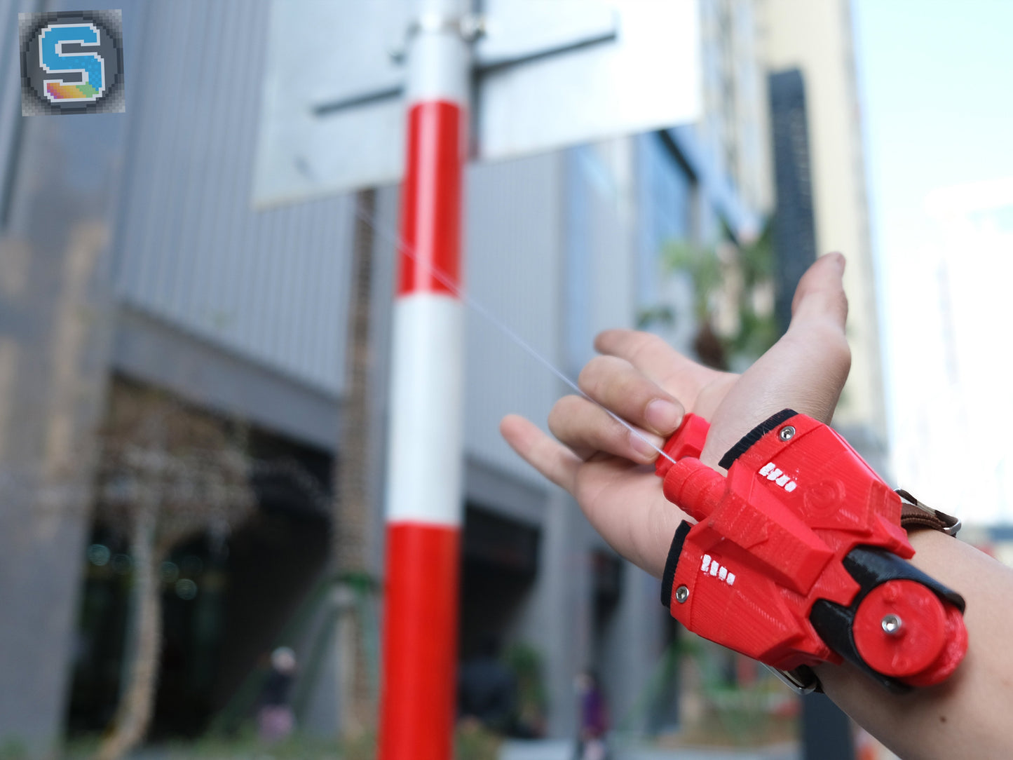 The Amazing Web Shooter TMSA2. Web Shooter Spiderman Really Shoots. Great gift for Spider-Man fans